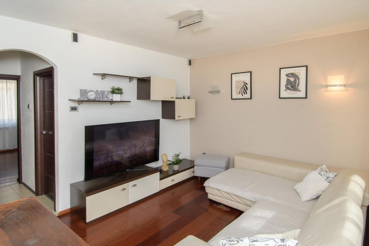 Apartment Stefi ポレッチ エクステリア 写真