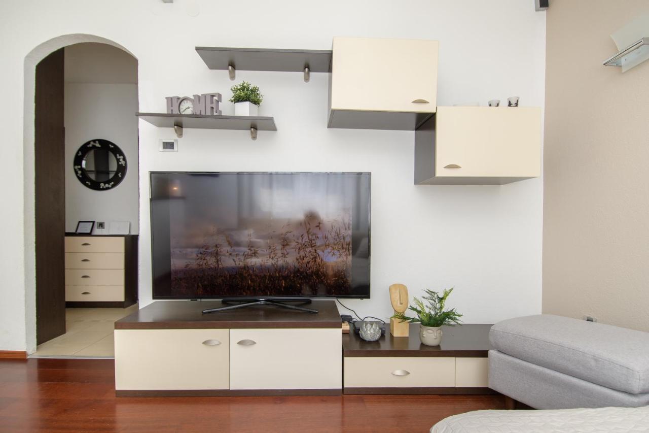 Apartment Stefi ポレッチ エクステリア 写真