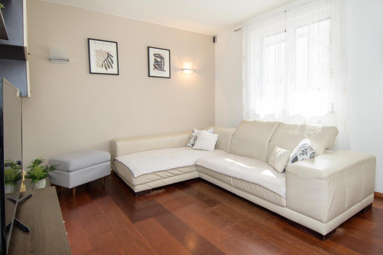 Apartment Stefi ポレッチ エクステリア 写真